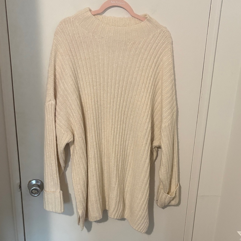 Old Navy Cream Ribbed Crewneck Sweater